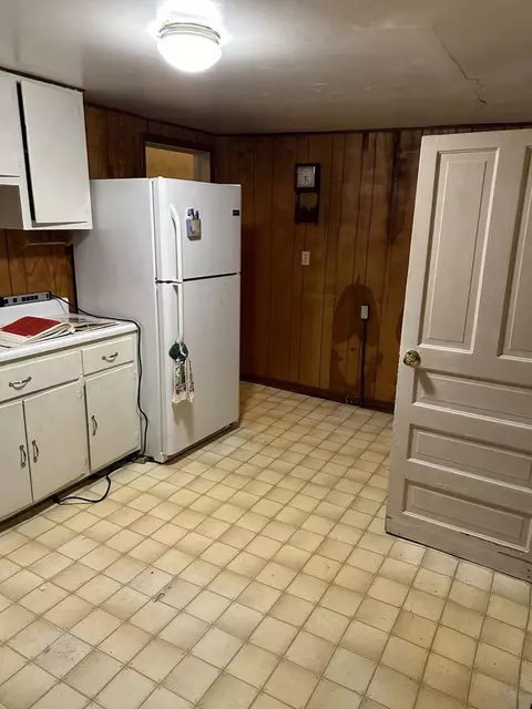511 W Cedar St, Le Roy, IL 61752 photo 18