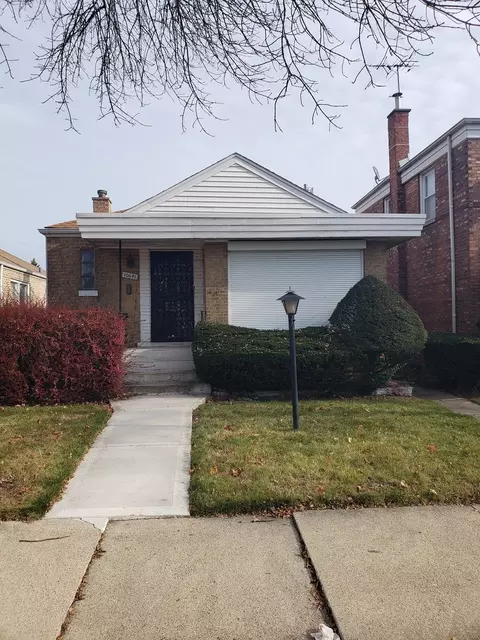 10641 S Calumet Ave, Chicago, IL 60628