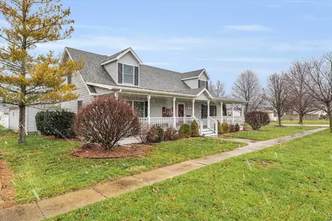 101 W Kyle St, Ogden, IL 61859 photo 2