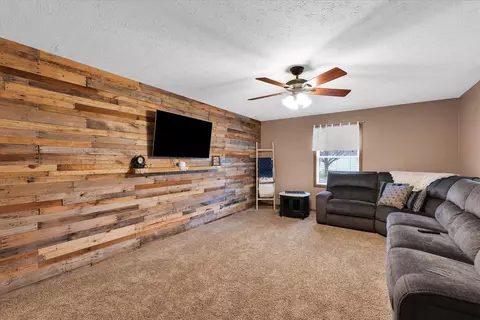 101 W Kyle St, Ogden, IL 61859 photo 7