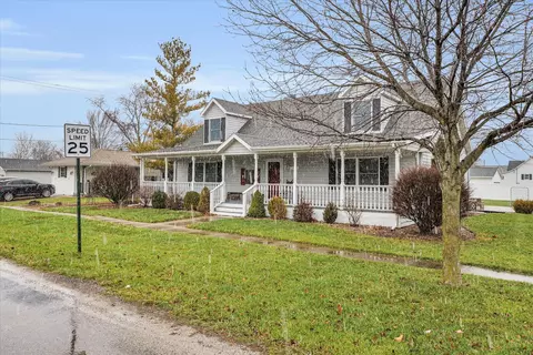 101 W Kyle St, Ogden, IL 61859 photo 3