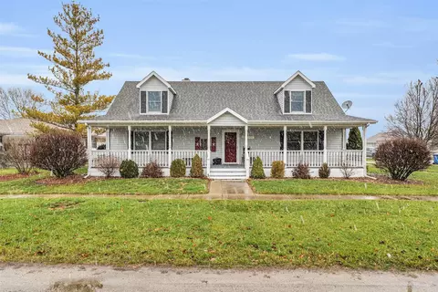101 W Kyle St, Ogden, IL 61859