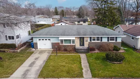 212 Cherry Ln, Momence, IL 60954