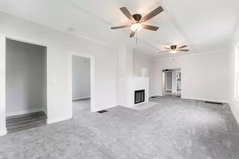 367 Jay St, Elgin, IL 60120 photo 7