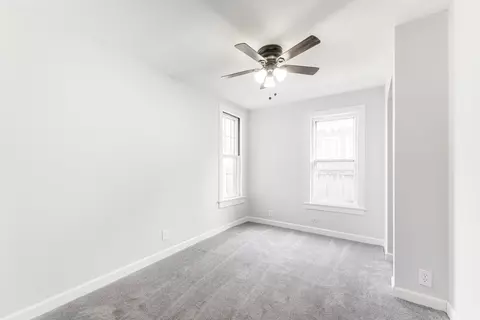 367 Jay St, Elgin, IL 60120 photo 16