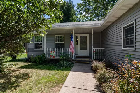 107 Tammy Ln, Lake Holiday, IL 60552
