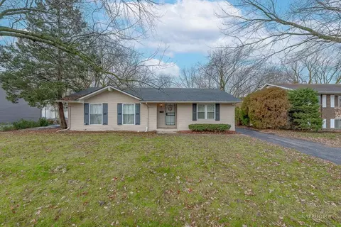 946 Harvard Ln, Matteson, IL 60443