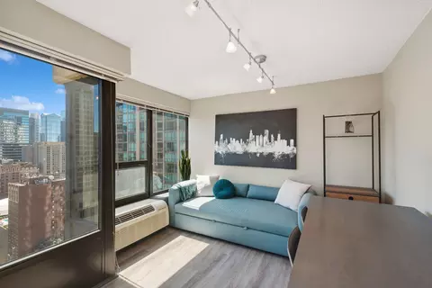 30 E Huron St #2302, Chicago, IL 60611 photo 15