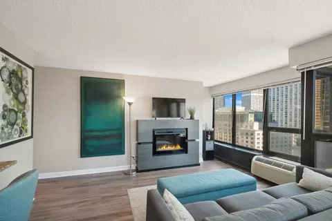 30 E Huron St #2302, Chicago, IL 60611 photo 5