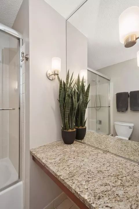 30 E Huron St #2302, Chicago, IL 60611 photo 14
