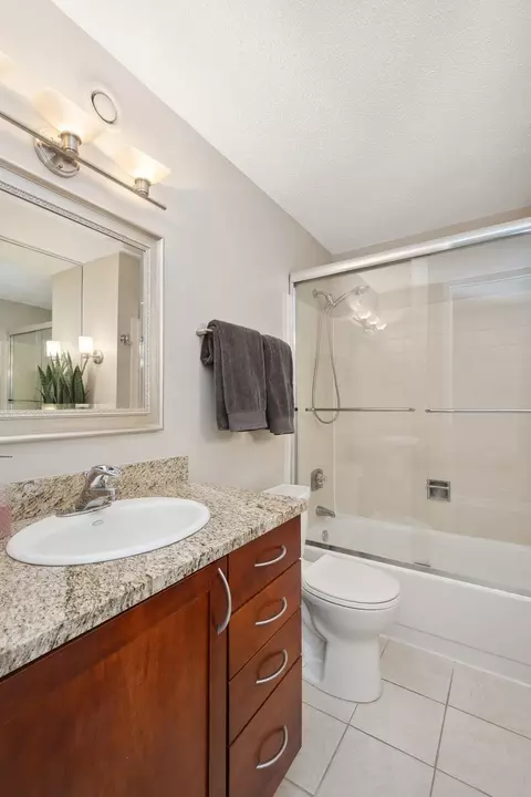 30 E Huron St #2302, Chicago, IL 60611 photo 13