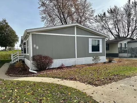 28 Maple Rdg, Manteno, IL 60950