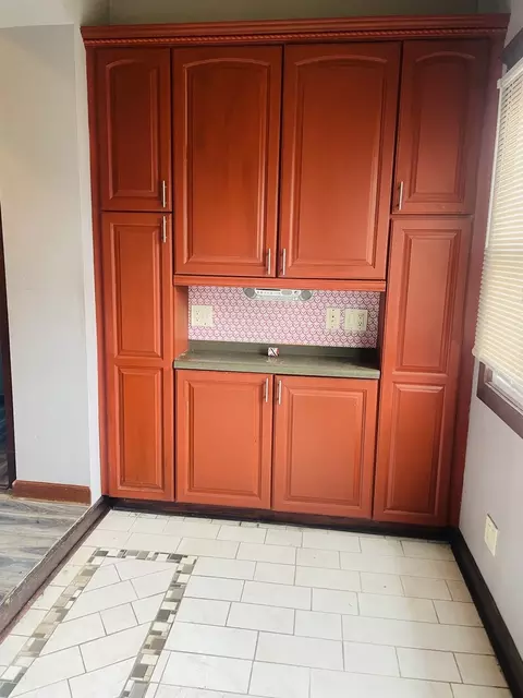 620 Circle Ave, Forest Park, IL 60130 photo 4