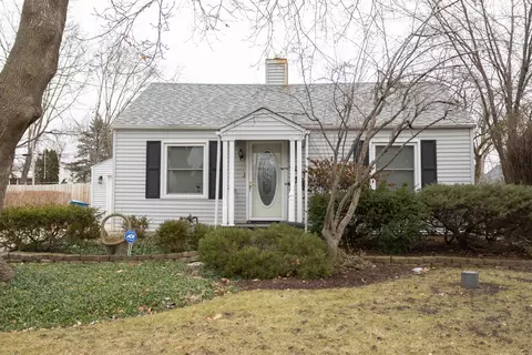 1044 Lafayette St, Aurora, IL 60505