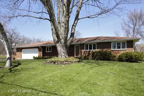 Undisclosed, Elgin, IL 60124
