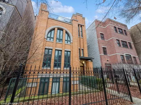 3344 N Kenmore Ave #3, Chicago, IL 60657