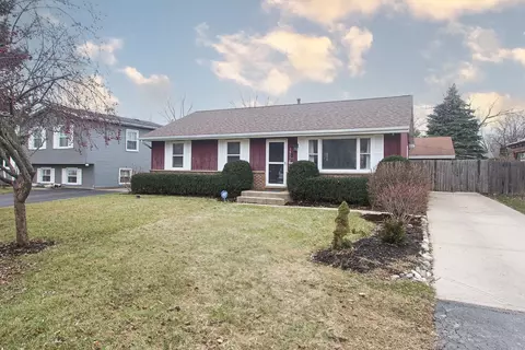 38174 N Harper Rd, Beach Park, IL 60087