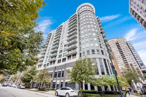 421 W Huron St #1507, Chicago, IL 60654