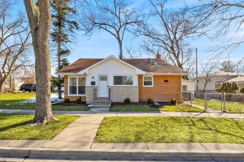 5619 Main St, Morton Grove, IL 60053