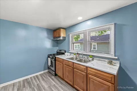 71 S Commonwealth Ave, Elgin, IL 60123 photo 16