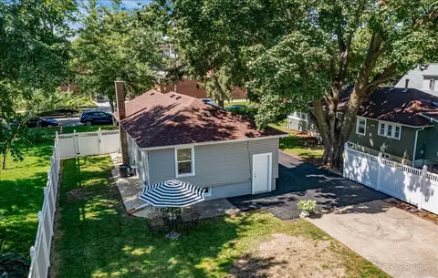 71 S Commonwealth Ave, Elgin, IL 60123 photo 22