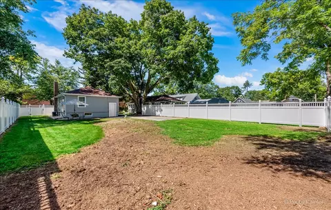 71 S Commonwealth Ave, Elgin, IL 60123 photo 28