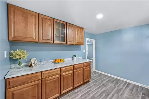 71 S Commonwealth Ave, Elgin, IL 60123 photo 15