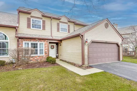 357 Ascot Ln, Streamwood, IL 60107