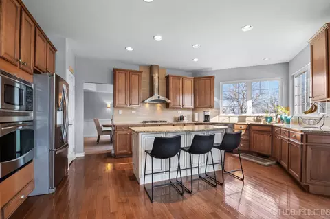 Kitchen - 3543 Tournament Dr, Elgin, IL 60124 photo 1 of 2
