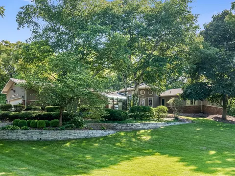 41 W558 Farview Rd, Elburn, IL 60119