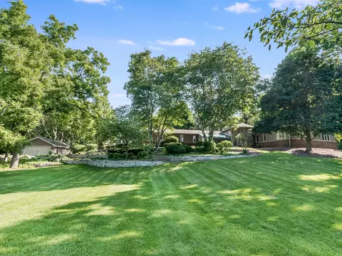 41 W558 Farview Rd, Elburn, IL 60119 photo 4