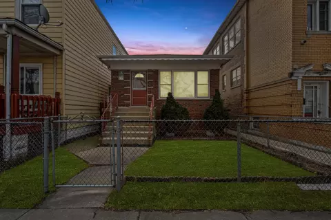 2443 W 45th Pl, Chicago, IL 60632