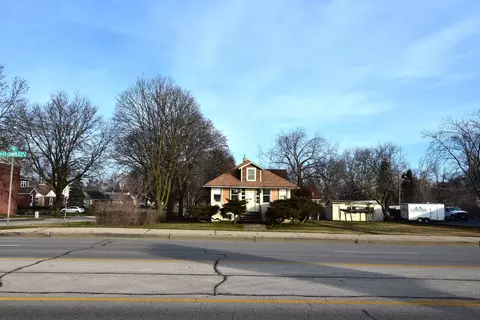 116 W Saint Charles Rd, Villa Park, IL 60181