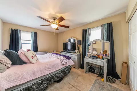 327 Forestway Ln, Wheeling, IL 60090 photo 14