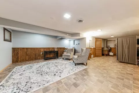 327 Forestway Ln, Wheeling, IL 60090 photo 20