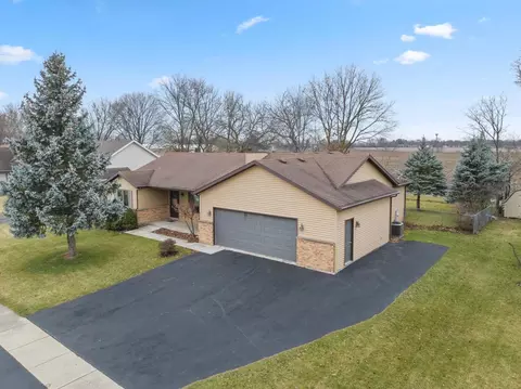 412 Royal Ave, Belvidere, IL 61008