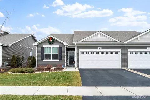 317 Sussex Ln, North Aurora, IL 60542