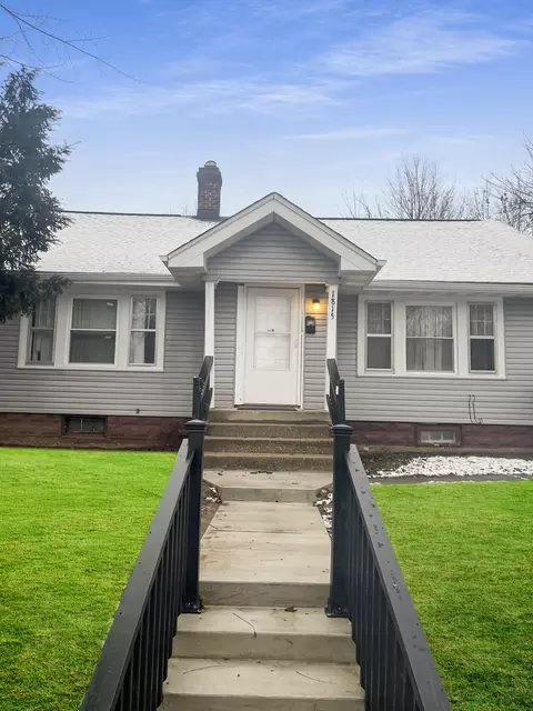 1815 Green St, Rockford, IL 61102