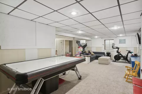 1503 Darwin Ln, Wheaton, IL 60189 photo 21