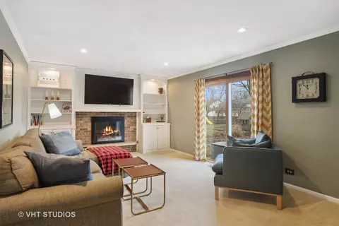 1503 Darwin Ln, Wheaton, IL 60189 photo 12
