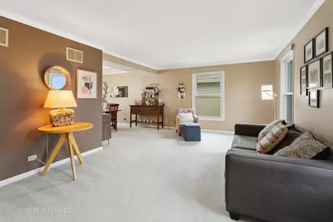1503 Darwin Ln, Wheaton, IL 60189 photo 5