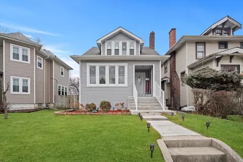 1431 Schilling Ave, Chicago Heights, IL 60411