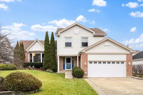 129 Little Creek Dr, Streamwood, IL 60107