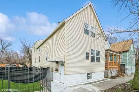 126 E 117th St, Chicago, IL 60628