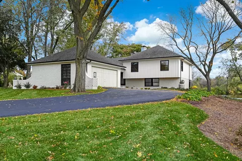 3001 Meyers Rd, Oak Brook, IL 60523