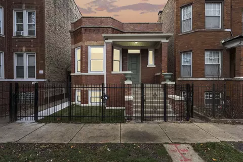 926 N Hamlin Ave, Chicago, IL 60651