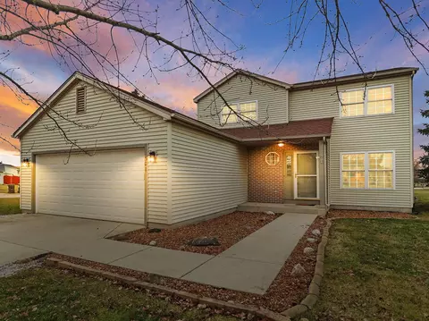301 Whitmore Trl, Mchenry, IL 60050 photo 3
