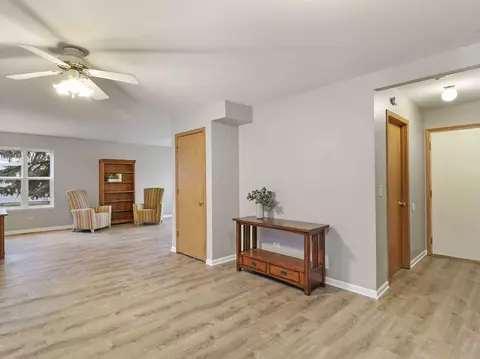 301 Whitmore Trl, Mchenry, IL 60050 photo 4