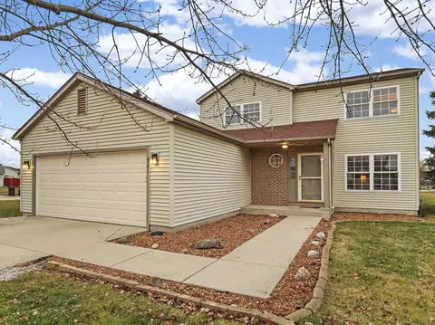 301 Whitmore Trl, Mchenry, IL 60050