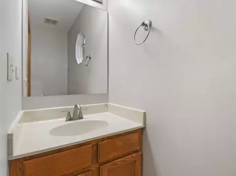 301 Whitmore Trl, Mchenry, IL 60050 photo 5